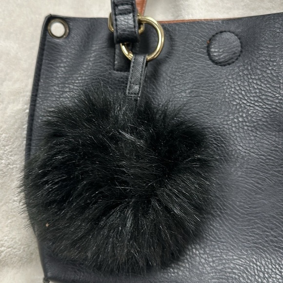 Cute GH Bass & Co. Black/ Brown Purse with detachable coin/makeup bag & pompom - Picture 4 of 7